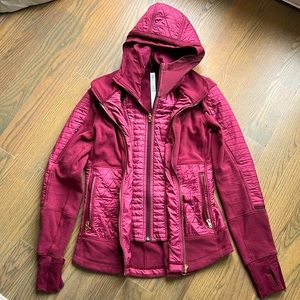 Lululemon jacket size 6 burgundy.
